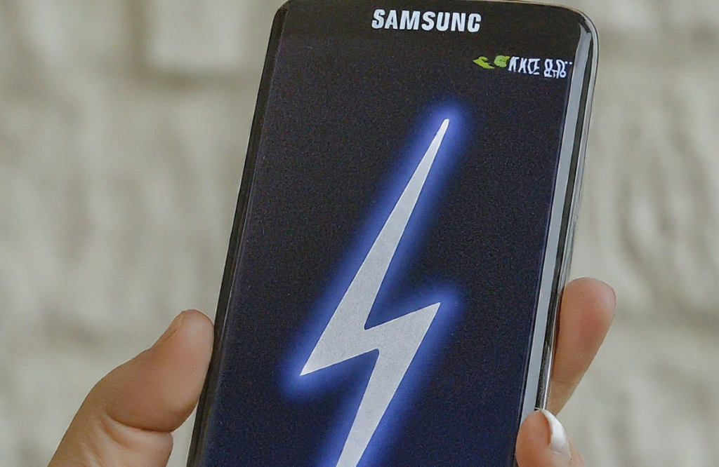 Samsung Phone Shows Lightning Bolt But Not Charging